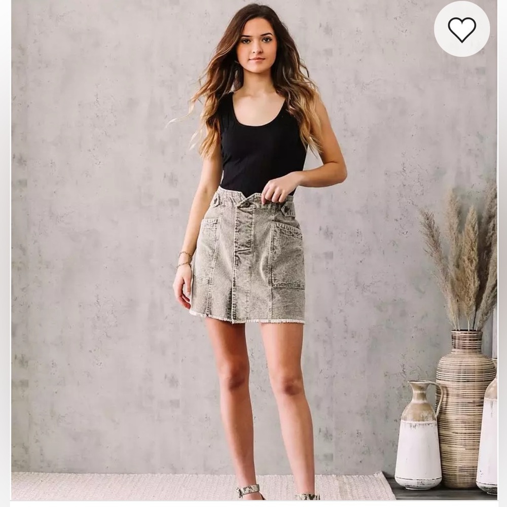 Oli & Hali Washed Corduroy Frayed Hem Skirt Women’s Size S